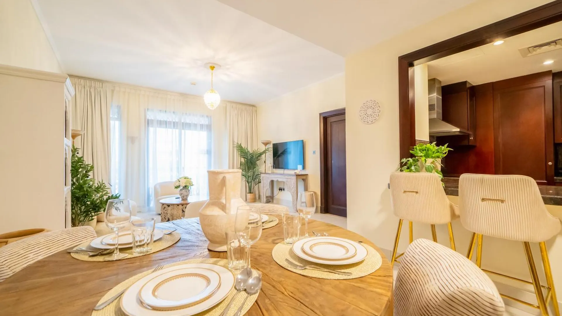 Newarabian Yasoon1 2Br Downtown Apartment Dubai United Arab Emirates