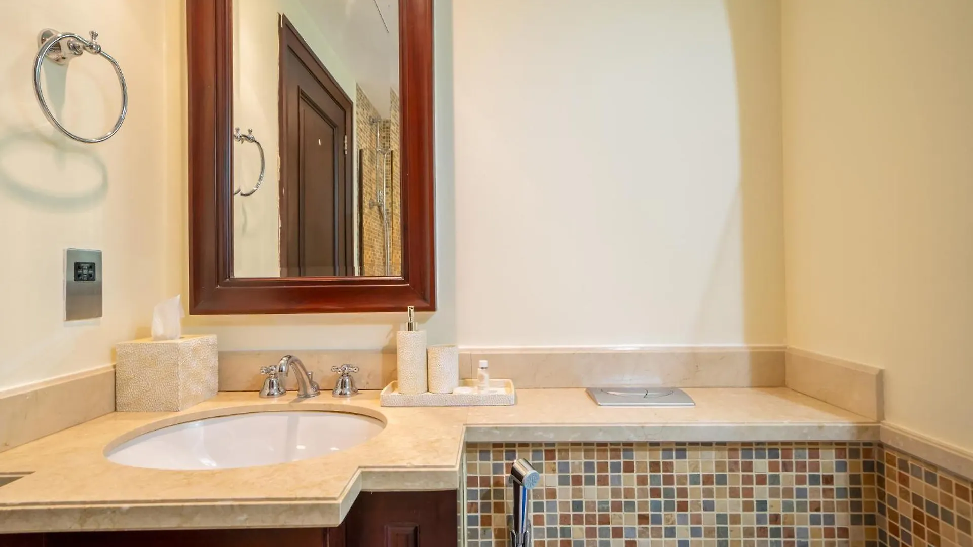 Appartamento Newarabian Yasoon1 2Br Downtown Dubai