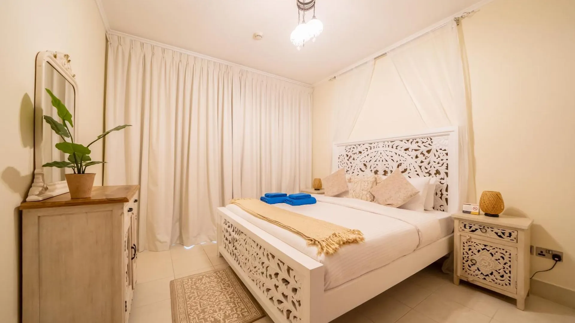 Newarabian Yasoon1 2Br Downtown Apartment Dubai United Arab Emirates