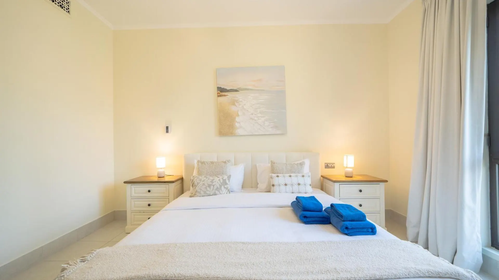 Newarabian Yasoon1 2Br Downtown Apartment Dubai United Arab Emirates